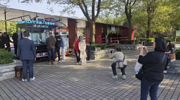 High-quality robot cafe